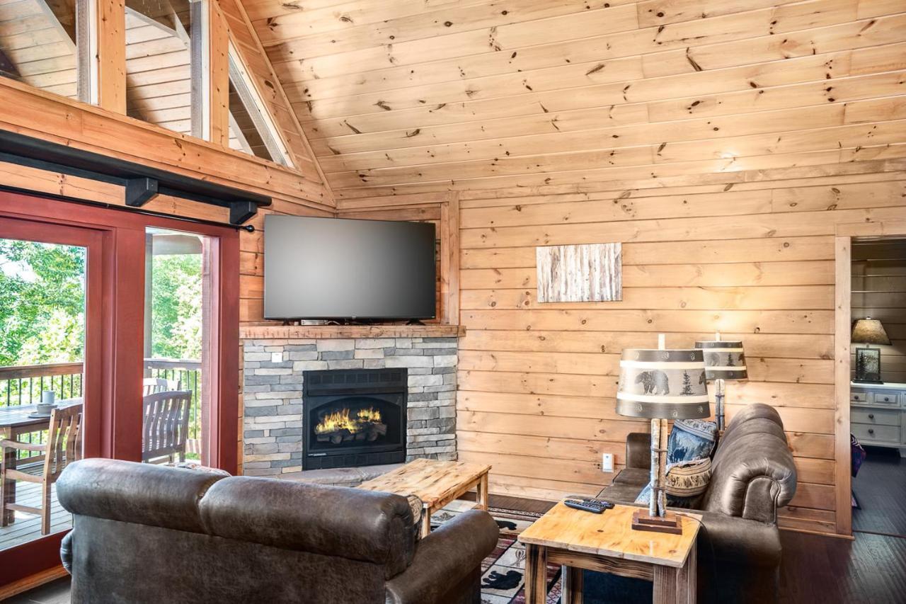 Another Day In Bearadise By Stony Brook Cabins Gatlinburg Exterior photo