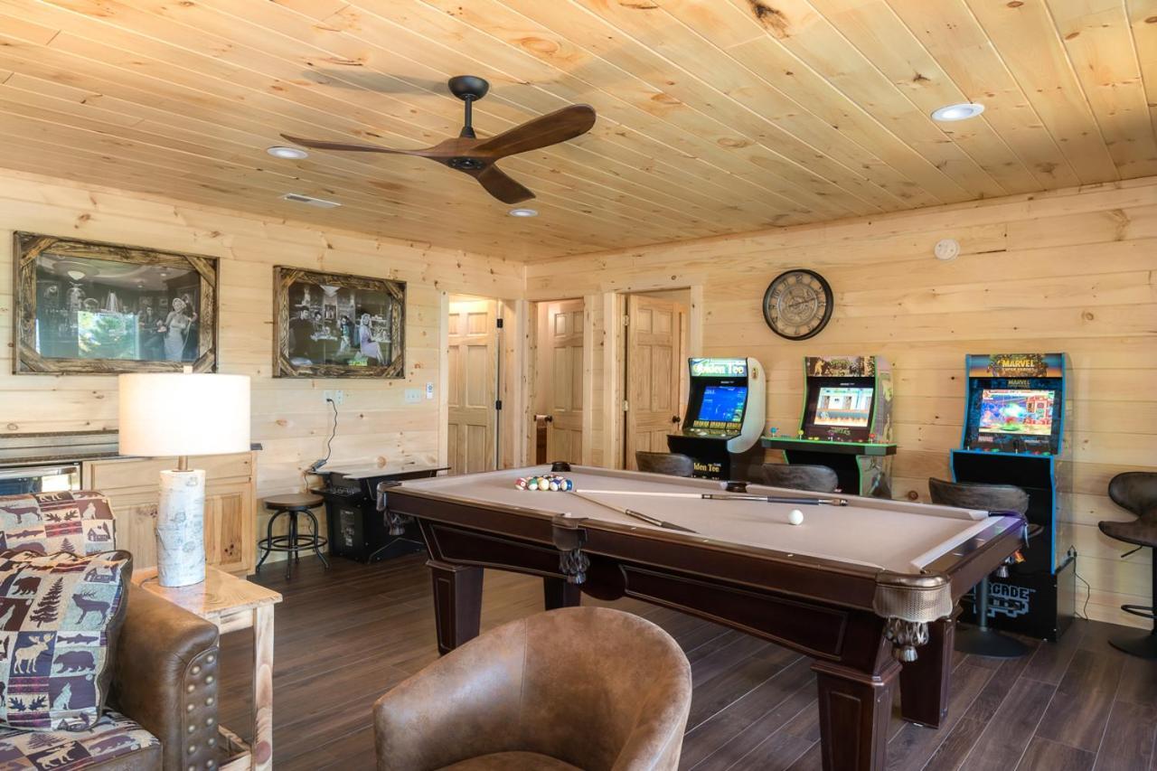 Another Day In Bearadise By Stony Brook Cabins Gatlinburg Exterior photo